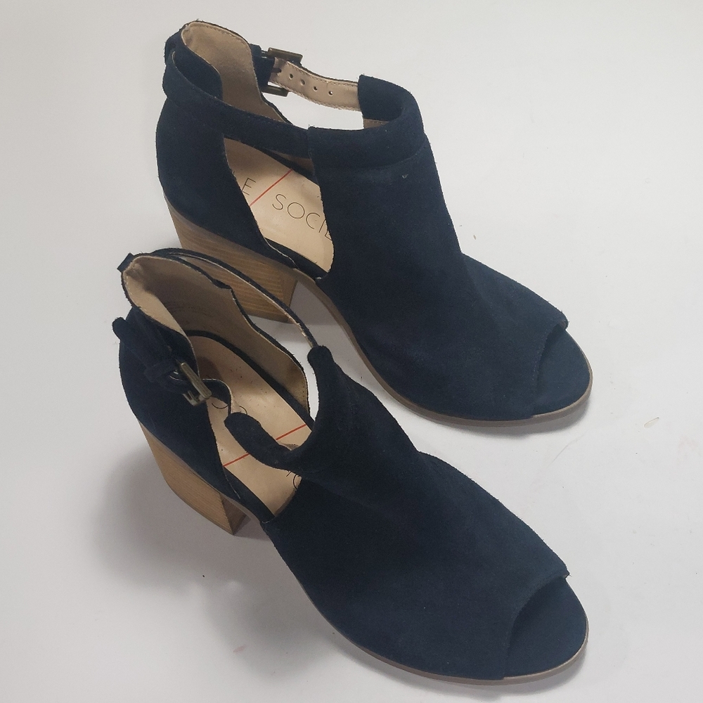 Sole Society Ferris Navy Blue Peep-Toe Heels Size 9